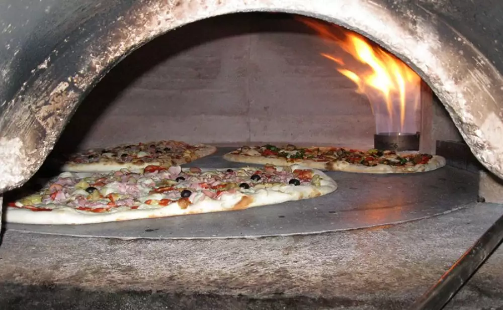 Skvělou pizzu dělá z devadesáti procent pec
