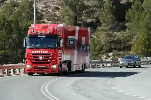 V Česku chybí řidiči kamionů. Přidáte se do jejich řad?