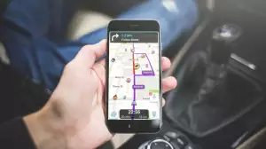 Nejlepší GPS navigace do auta? S Waze se určitě neztratíte!