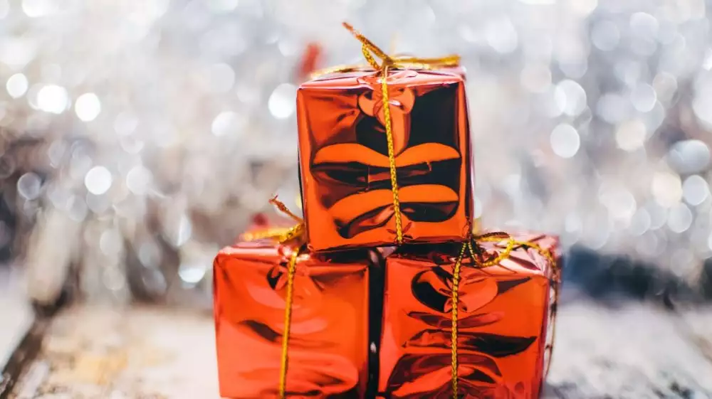 Jak ušetřit za vánoční dárky? Neomezujte se, využívejte slevové kupony!