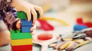 Hračky nejen pobaví, ale také poučí! Které edukativní hračky jsou teď in?