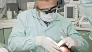 Přišli jste o zub? Nevěste hlavu, nahradí vám jej implantát!